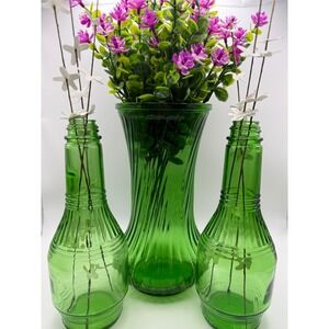 Emerald Green Glass Vase Set 3 Piece Swirl Ribbed Texture with Faux Flowers